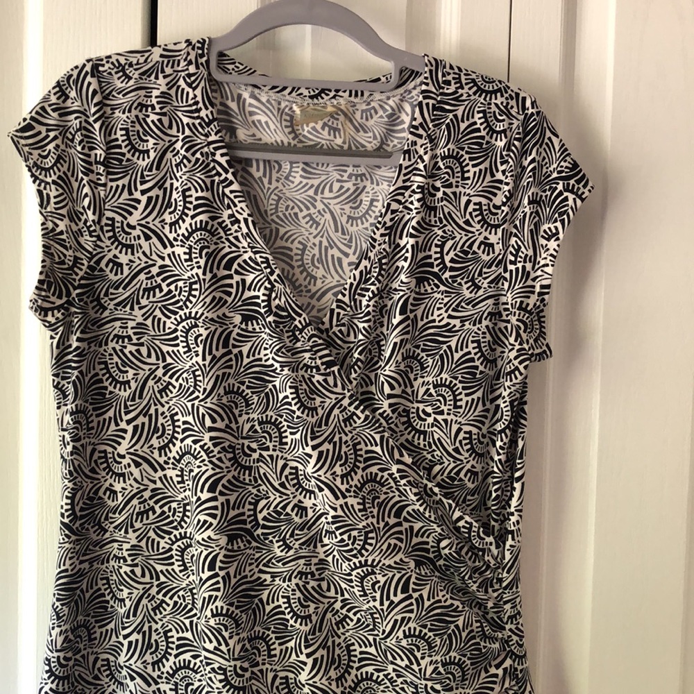 Athleta Black and White faux wrap dress - size large
